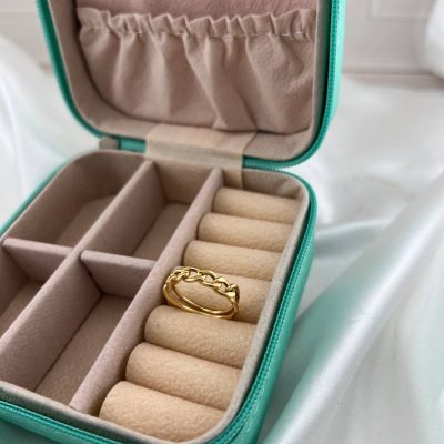 انگشتر کارتیه