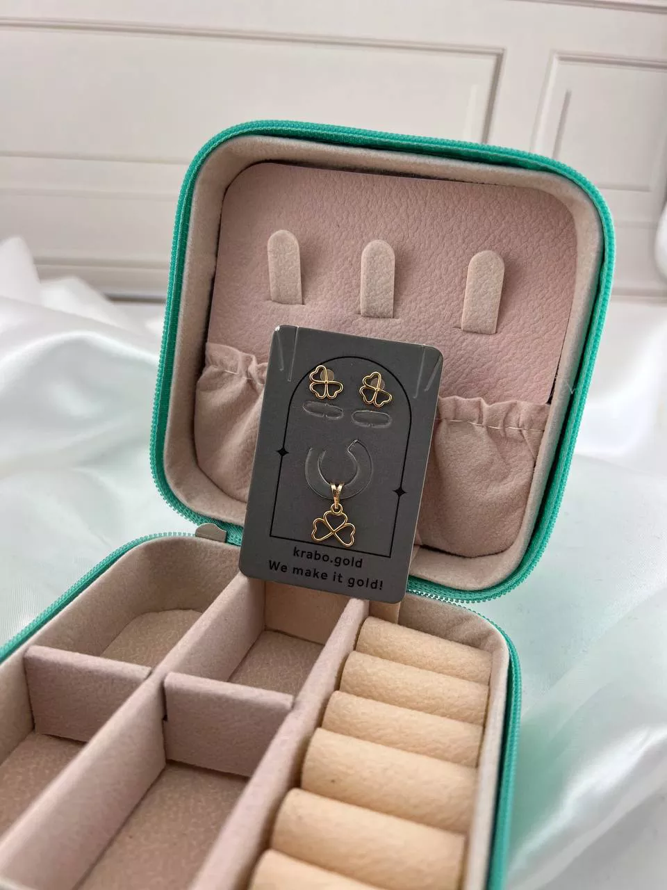 photo_2025-12-21_14-09-23 نیم ست مینیمال - Image 1